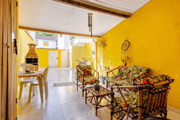 Casa Bromelia, A 15 Minutos A Pe Do Centro Historico! Villa Araquari Eksteriør billede